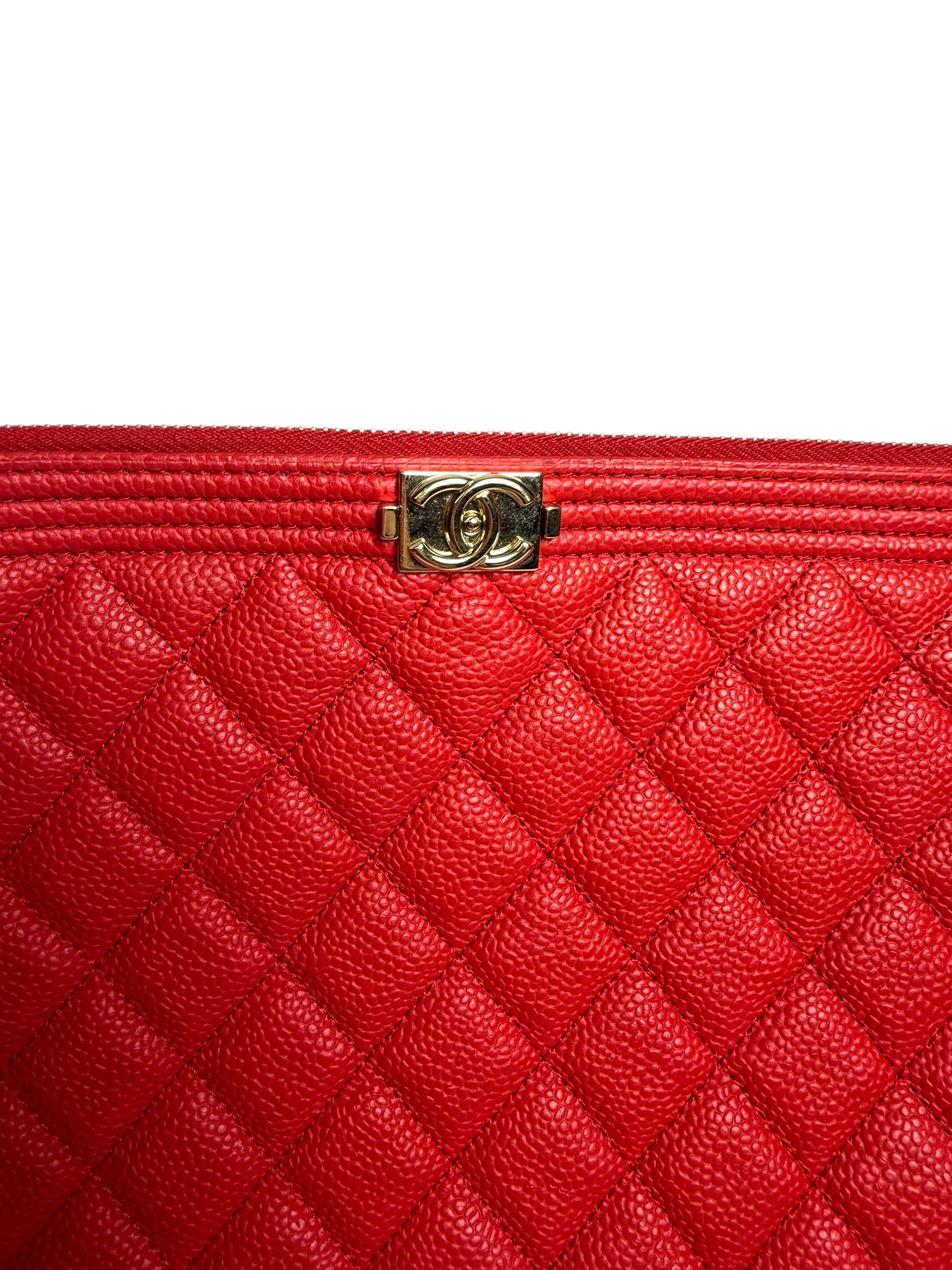 Chanel Red Caviar O case GHW T8314