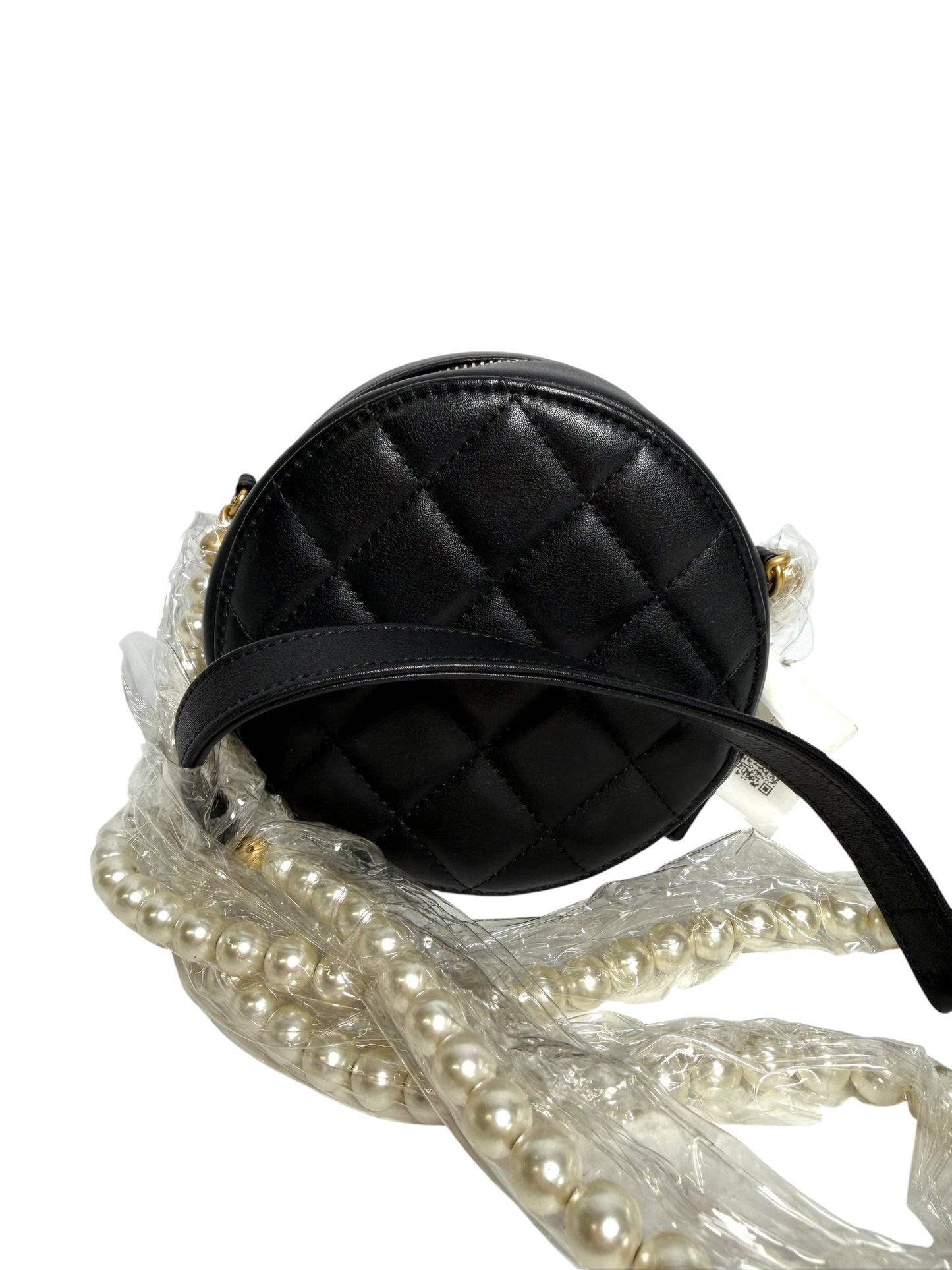 Chanel Quilted Black Circle Crossbody Pearl Chain T5523