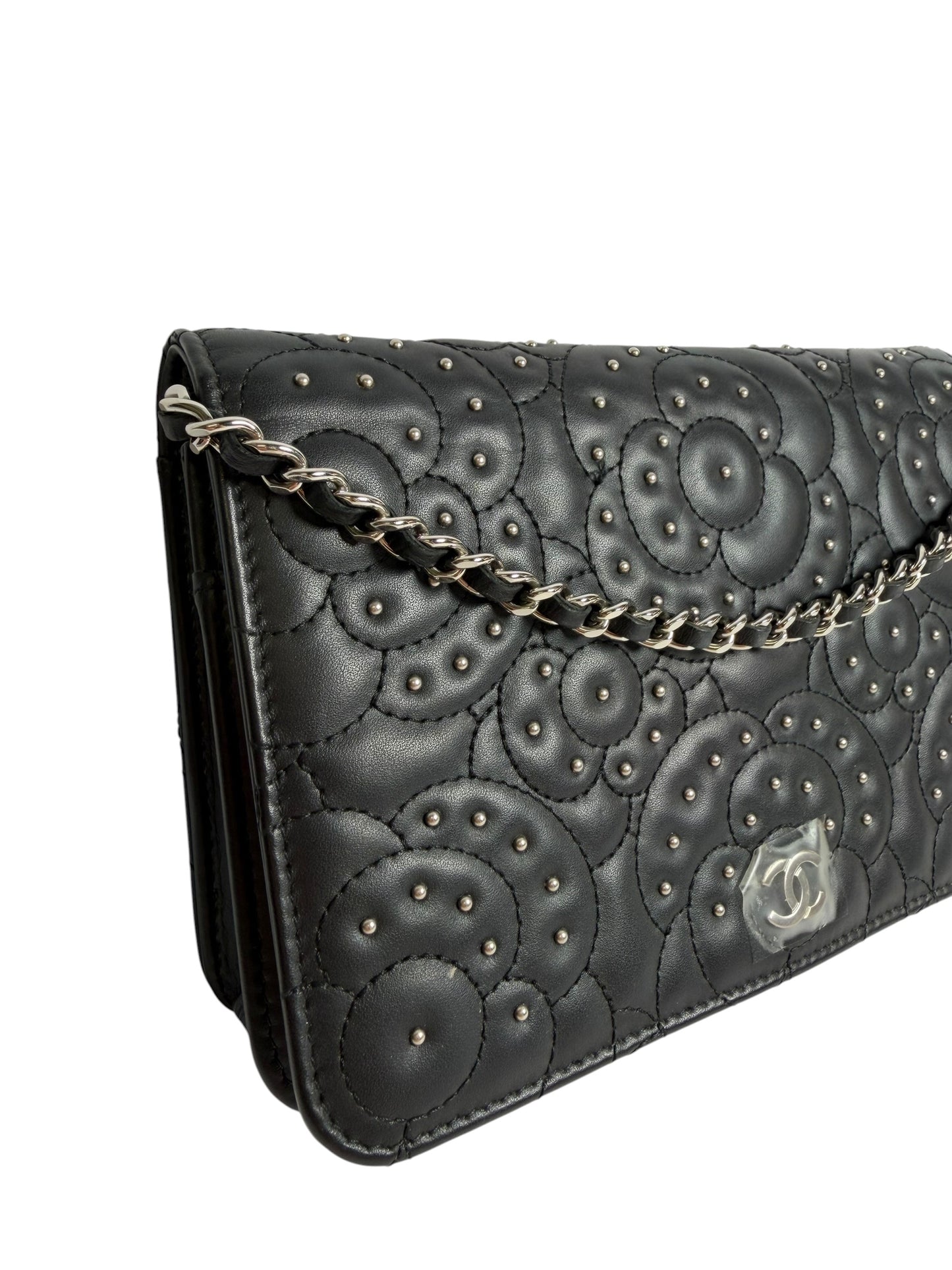 Chanel Black Studded Camellia Wallet On Chain T2289