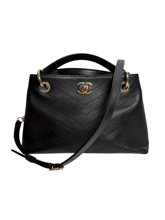 Chanel Chevron Black Crossbody T5768