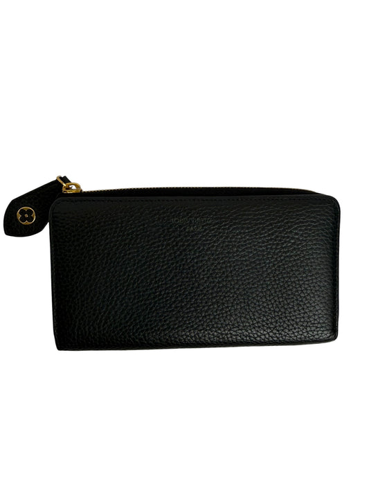 Louis Vuitton Black Leather Zip Wallet T1007