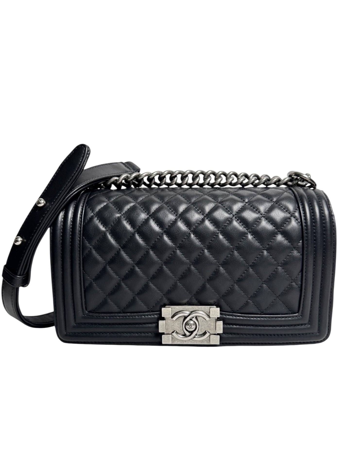 Chanel Black Lambskin Medium Boy Bag T8660
