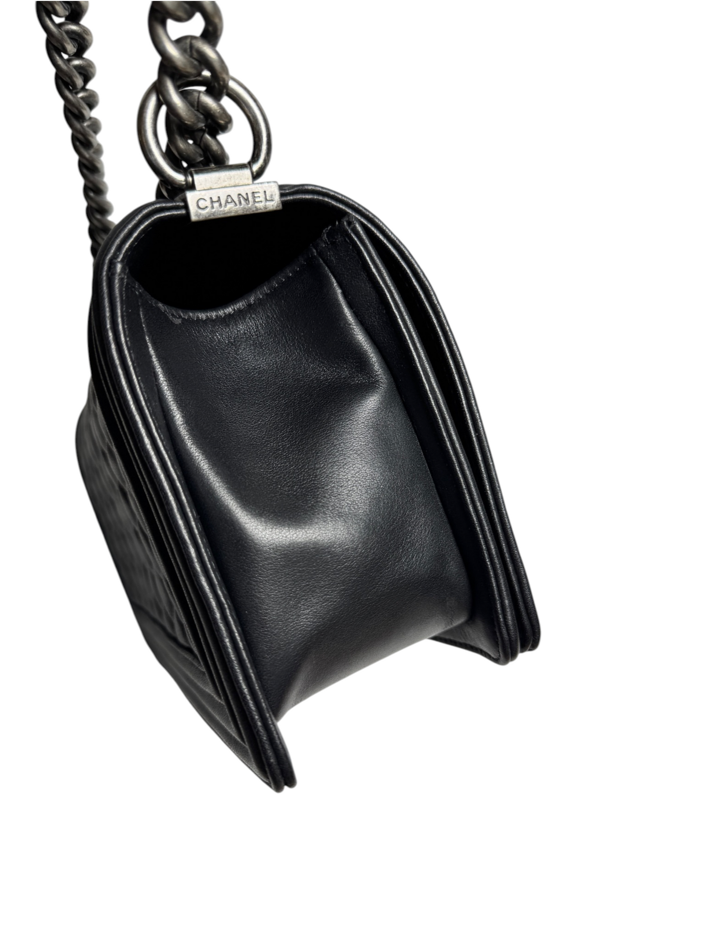 Chanel Black Lambskin Medium Boy Bag T8660