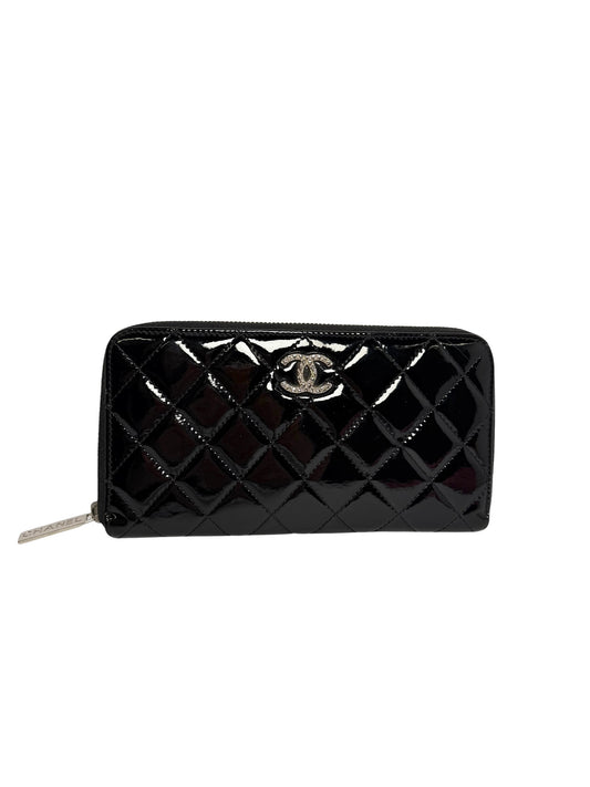 Chanel Black Zippy Wallet Matelasse