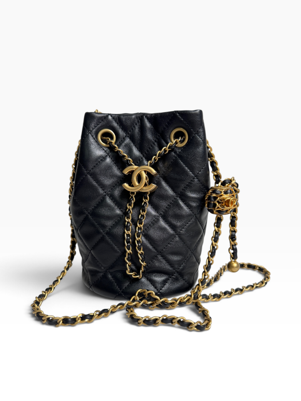 Chanel Black Lambskin Pearl Crush Bucket Crossbody T8894