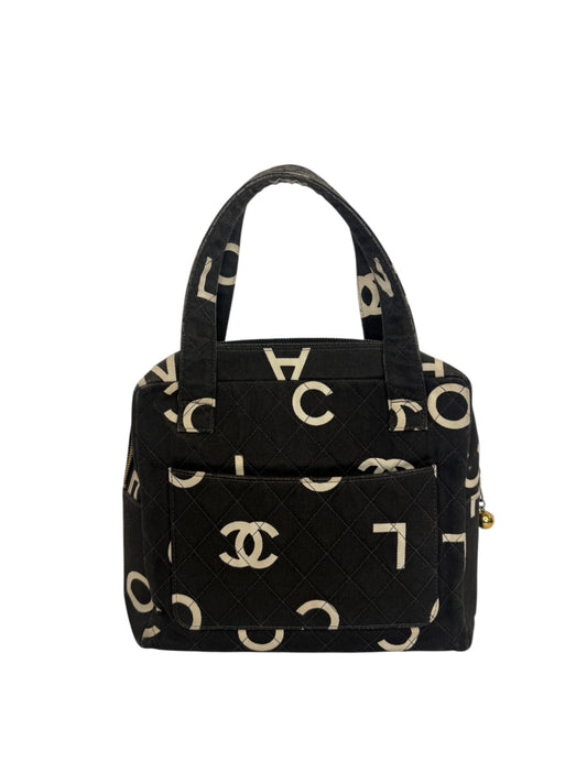 Chanel Vintage Zip Around Logo Handbag T1090