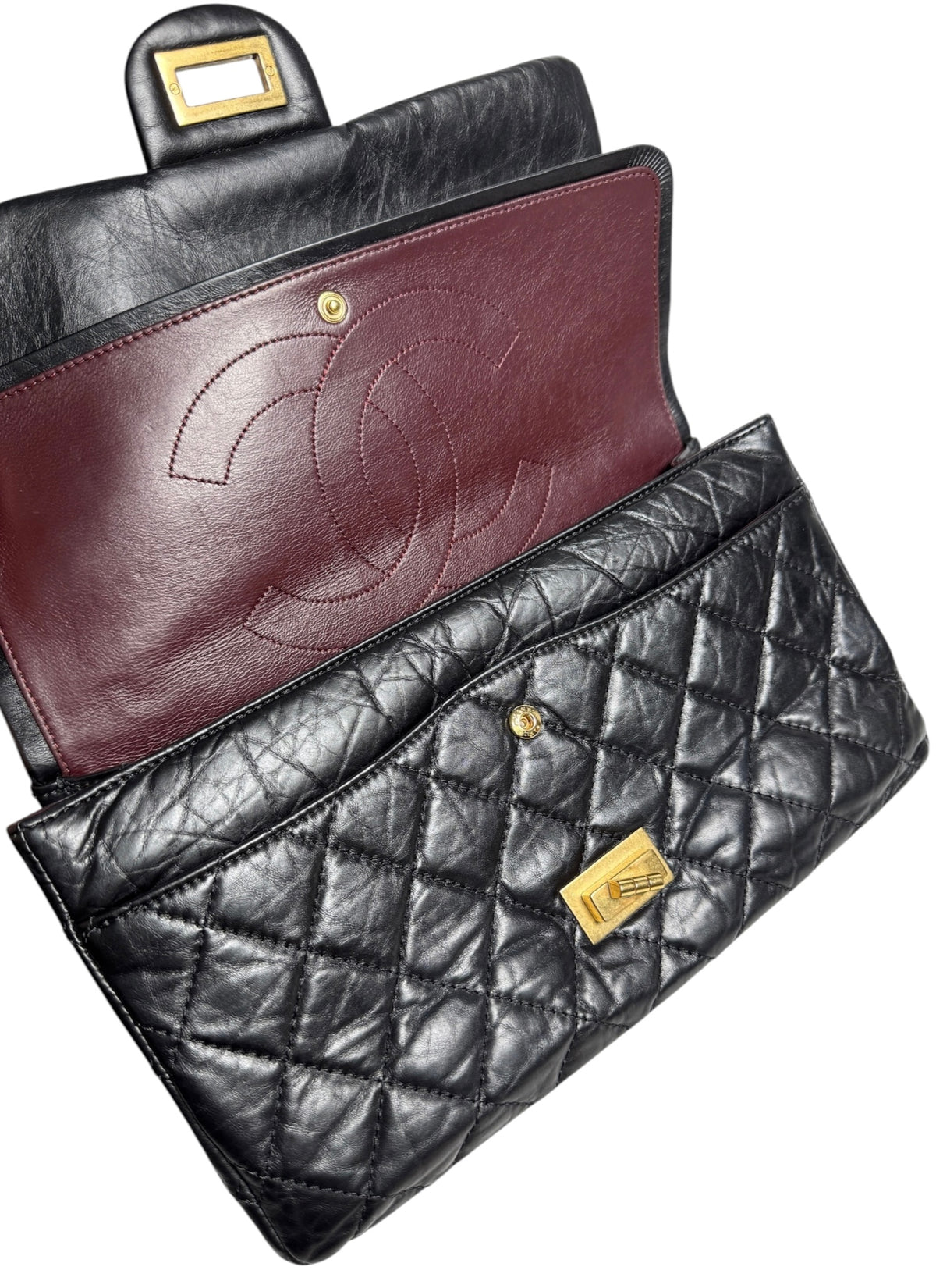 Chanel Black Reissue GHW 225 T9004