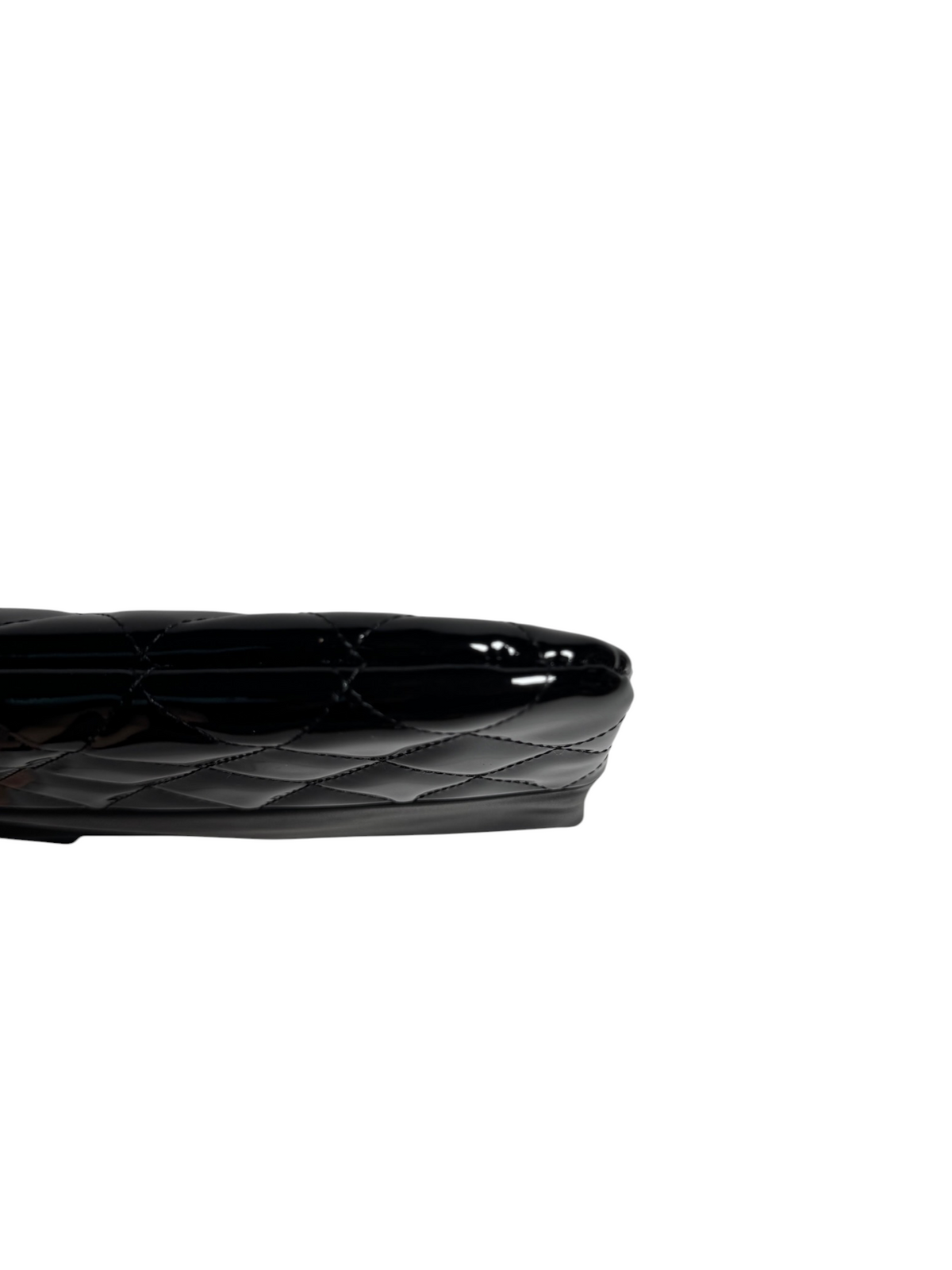 Chanel Zip Clutch Patent Lamb T9007