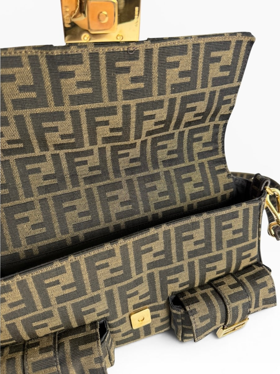 Fendi Baguette Zucca Multipocket