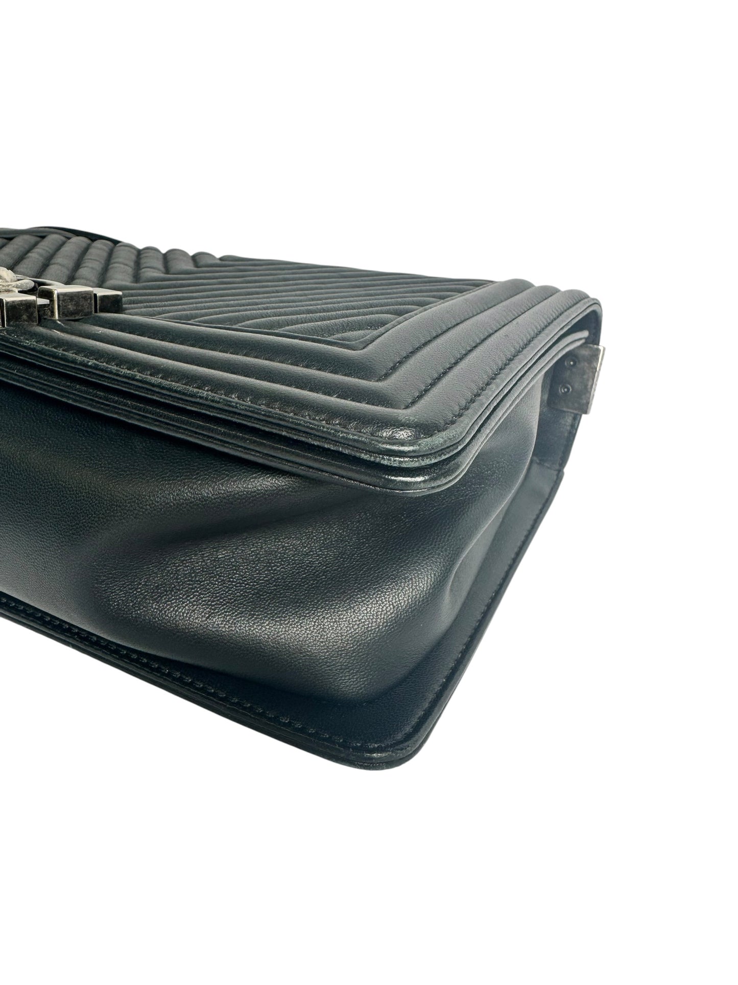 Chanel Black Chevron Boy Medium RHW T8006