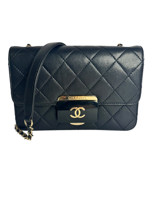 Chanel Black Beauty Lock GHW T5160