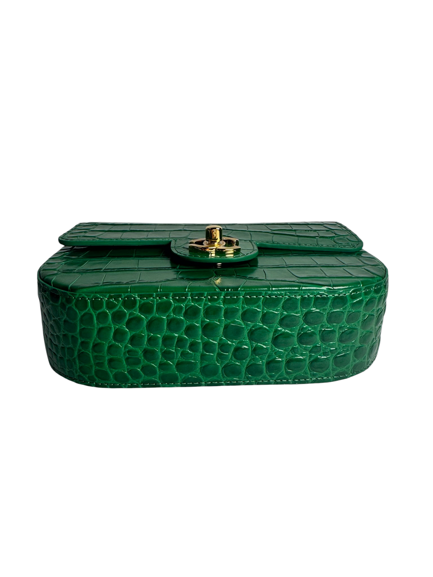 Chanel Green Calfskin Crocodile Embossed Turn Around Flap T8304