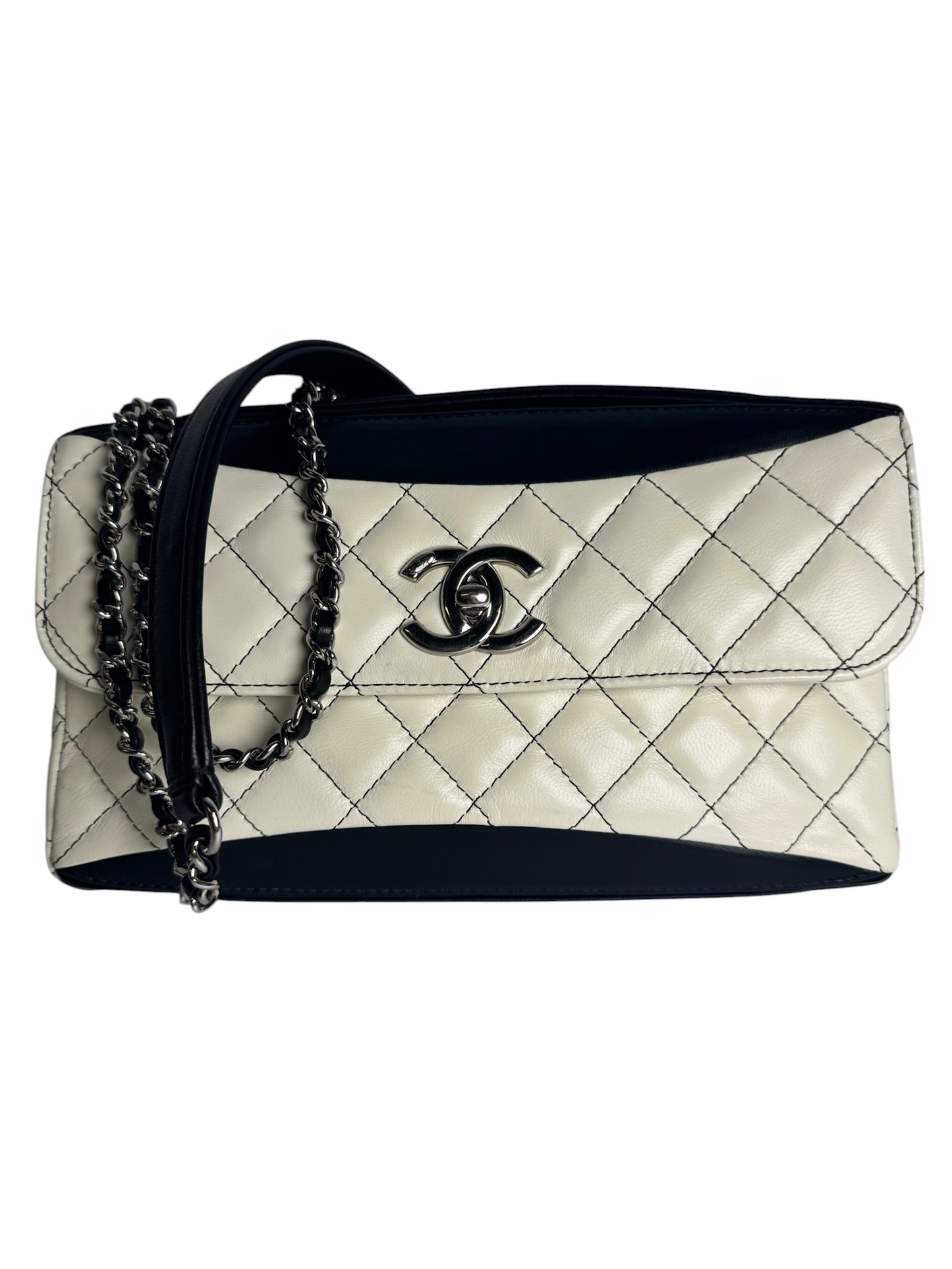 Chanel White And Black Flap SHW T6953