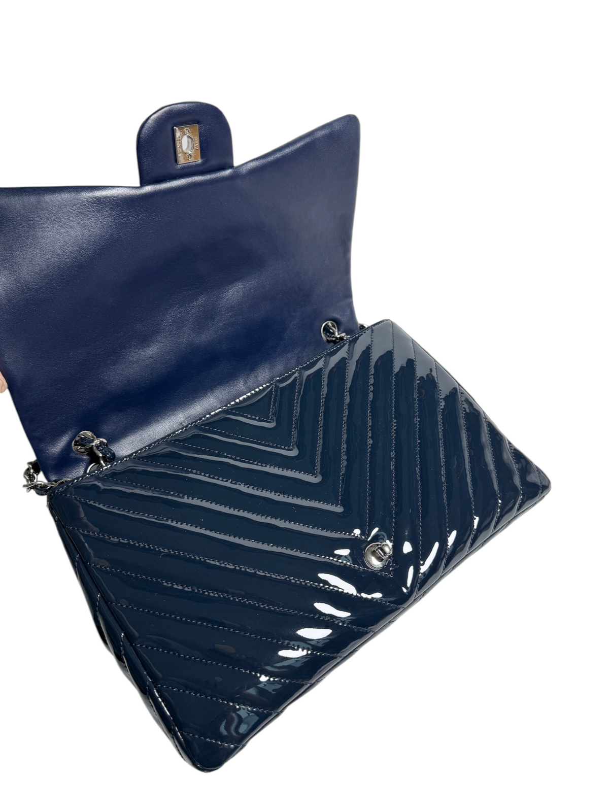 Chanel Navy Patent Chevron Maxi Single Flap SHW T9124