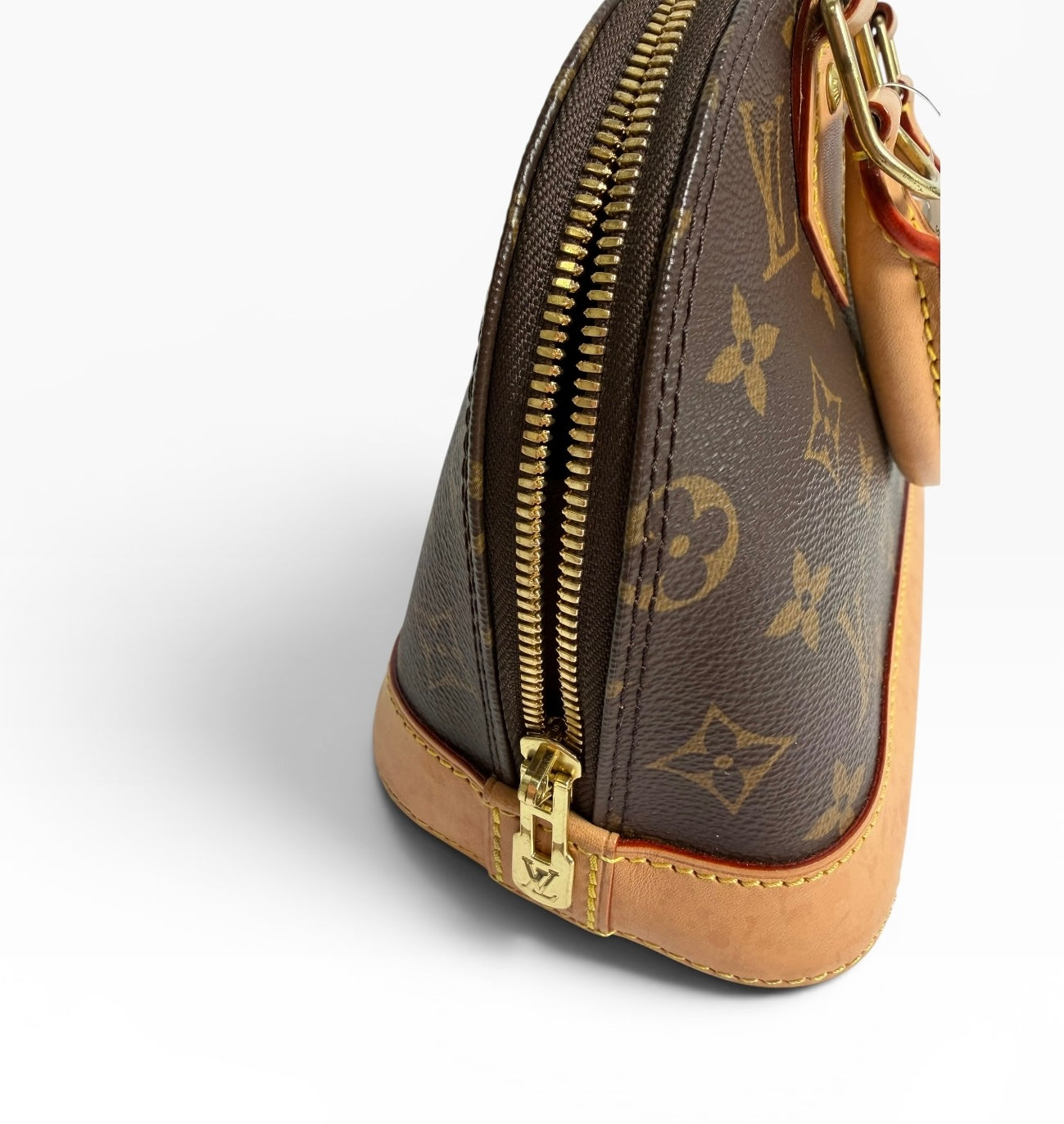 Louis Vuitton Monogram Alma BB