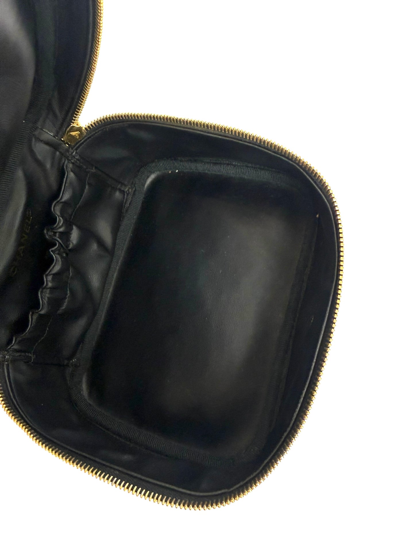 Chanel caviar black 24k plated hardware cosmetic vanity case