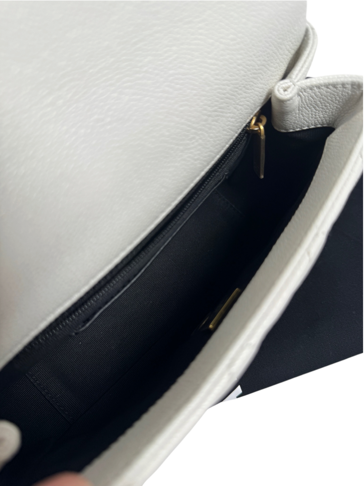 Chanel White Caviar Small Chain Around Flap T9134