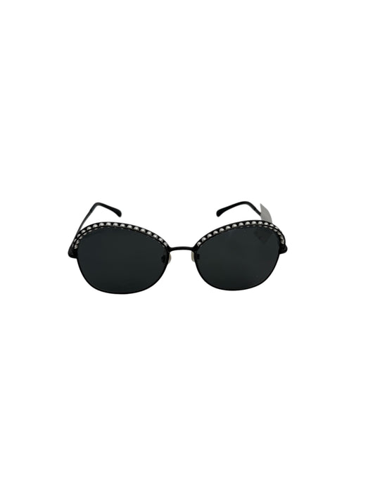 Chanel Pearl Black Metal Frame Sunglasses T1072