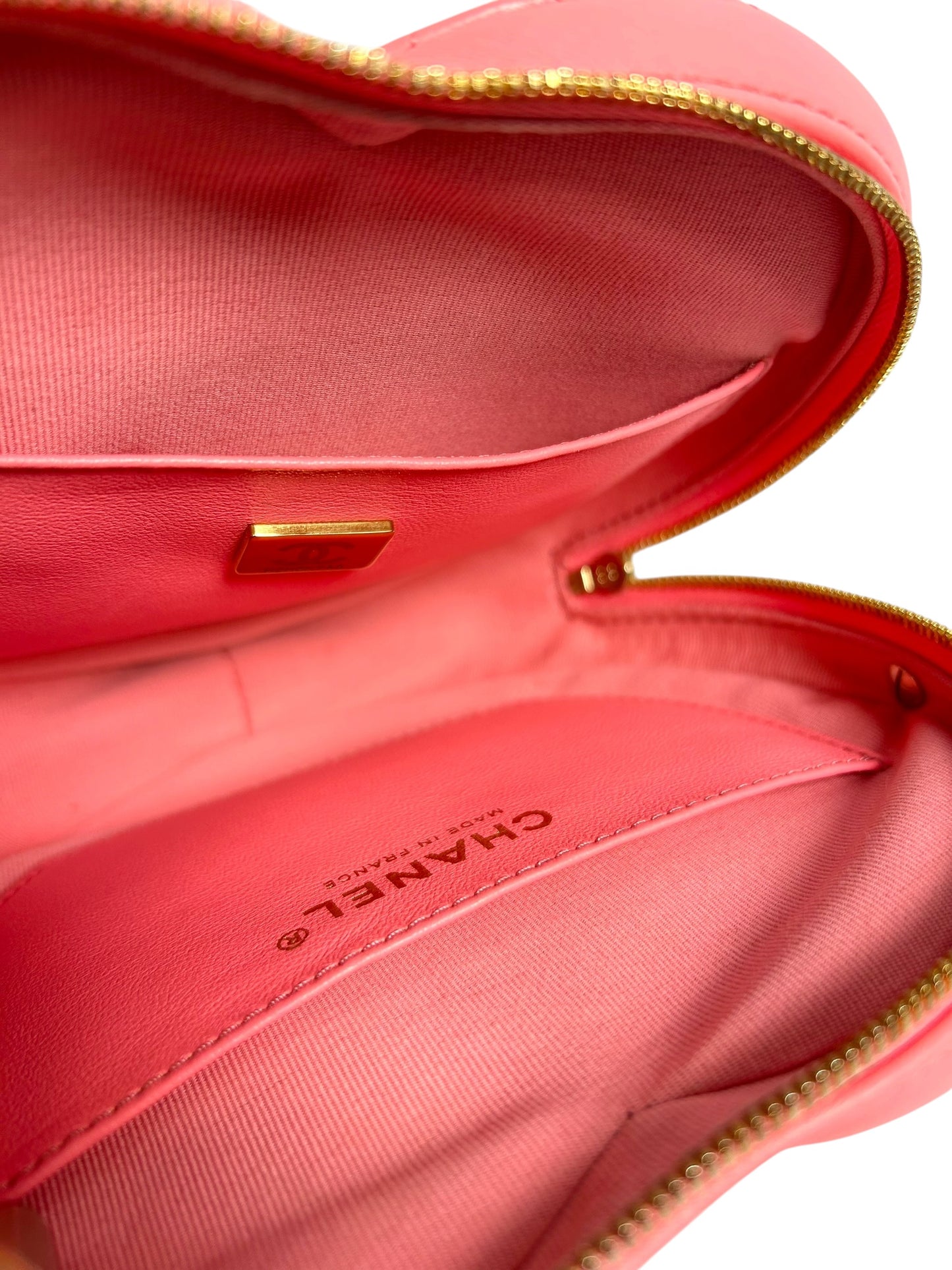 Chanel Pink Quilted Lambskin In Love Heart Crossbody Bag