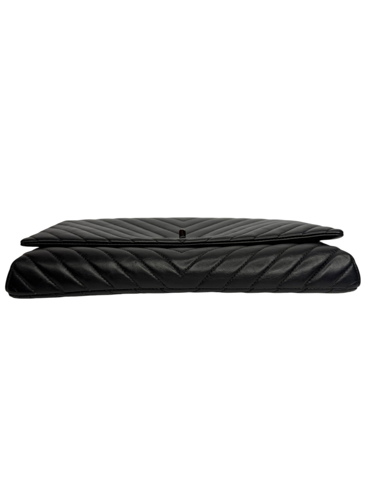 Chanel So Black Chevron Reissue Clutch T8843