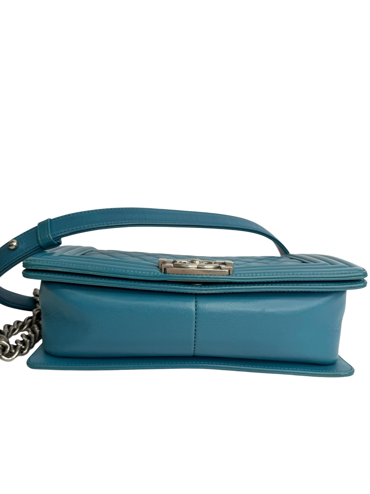 Chanel Blue Quilted Lambskin Medium Boy Bag T8807