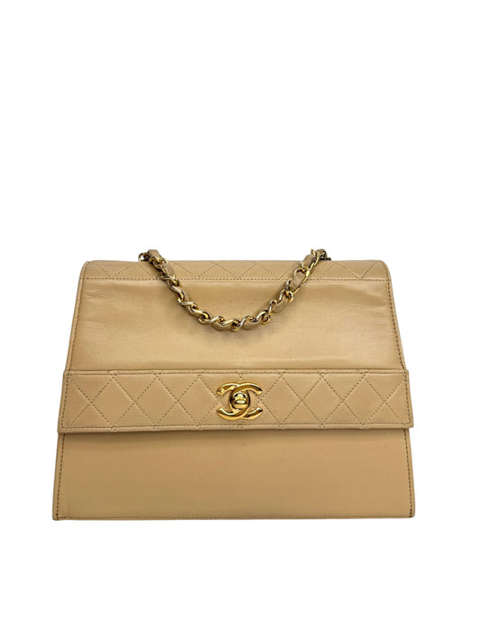 Chanel Beige Quilted Leather Trapezoid Flap Bag Vintage T8858