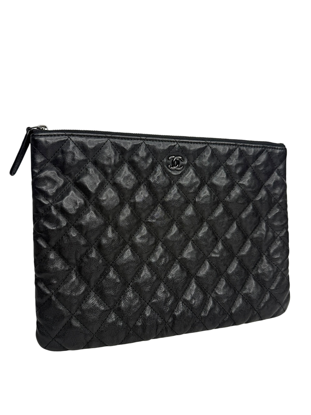 Chanel So Black Medium O Case T8953