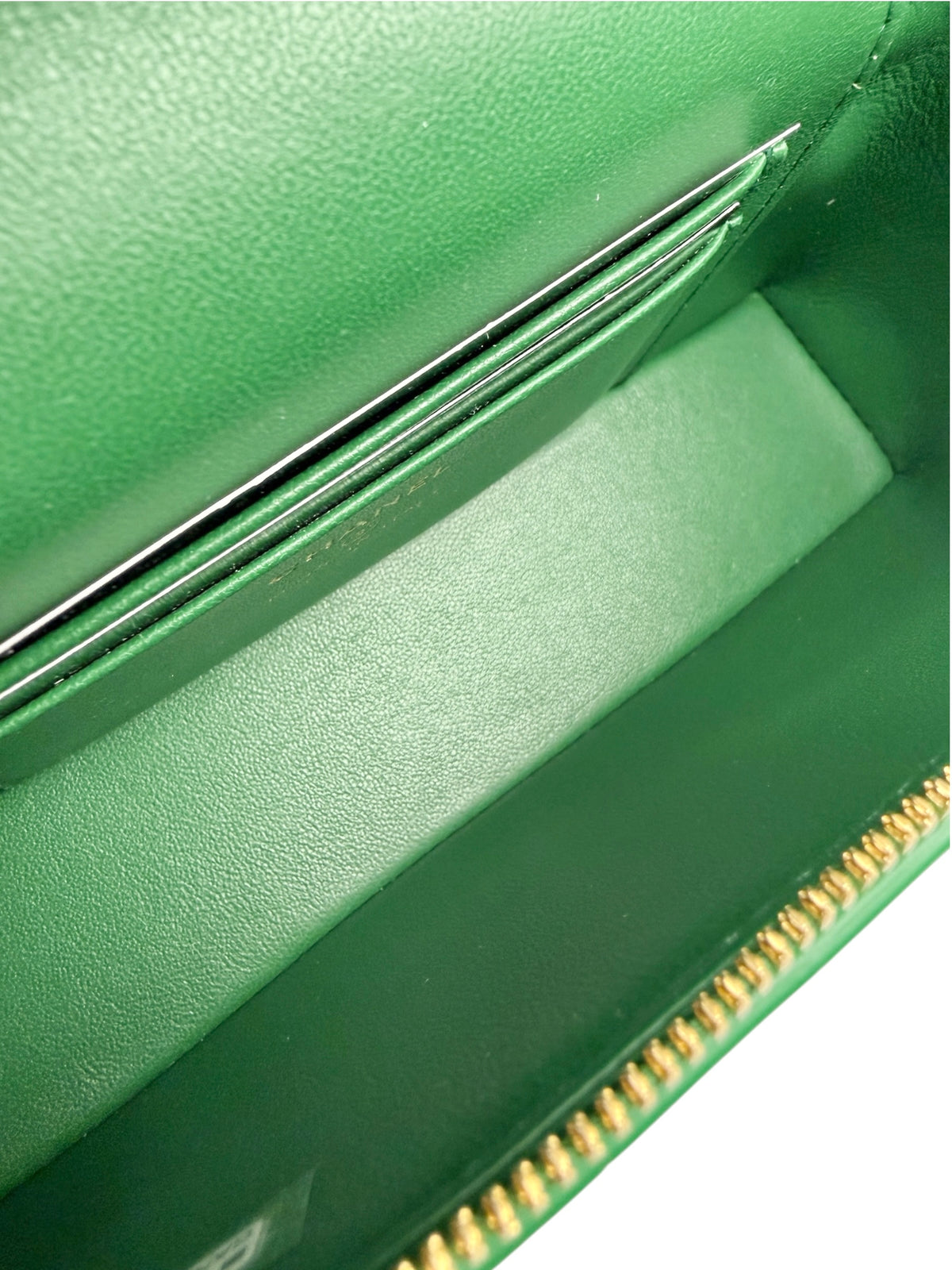 Chanel Green Crocodile Embossed Slim Vanity T8236
