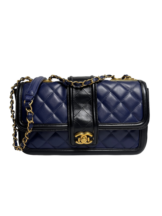 Chanel Navy Black Trim Flap GHW T7795