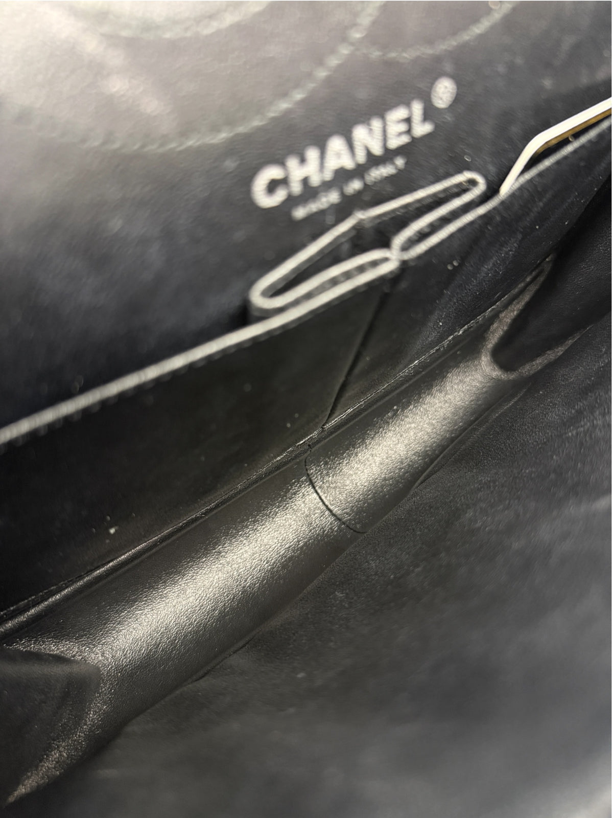 Chanel So Black Glazed Aged Calfskin Medium Reissue T8968