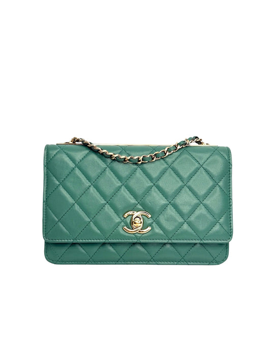 Chanel Green Quilted Lambskin Trendy CC Wallet On Chain T8925