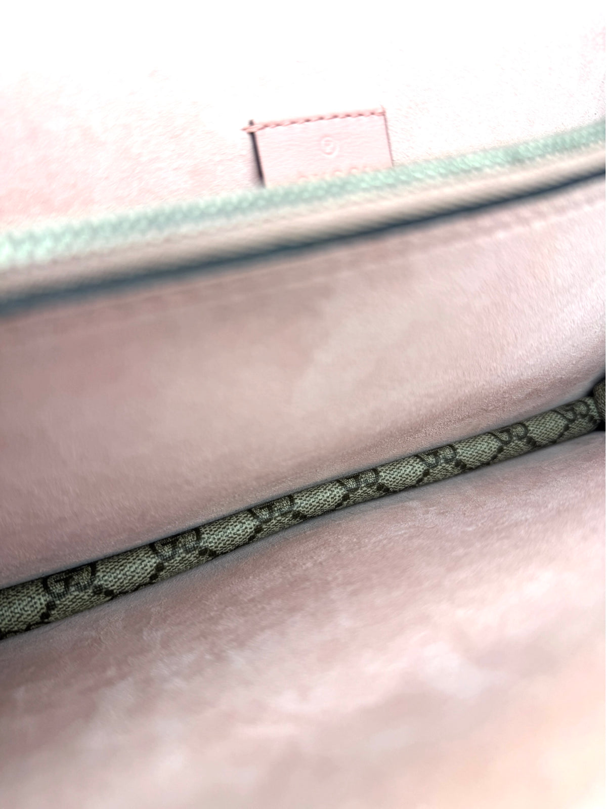Gucci GG Supreme Small Monogram Crystal Dionysus Pink T9039